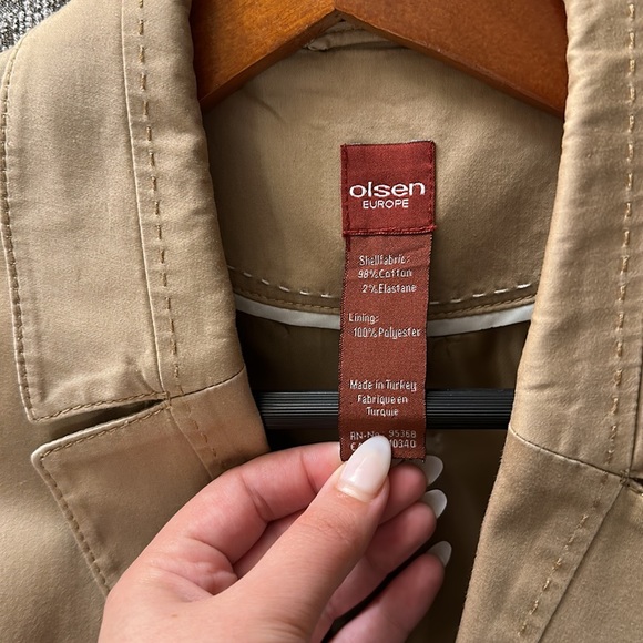 Olsen semi formal blazer - Picture 2 of 3